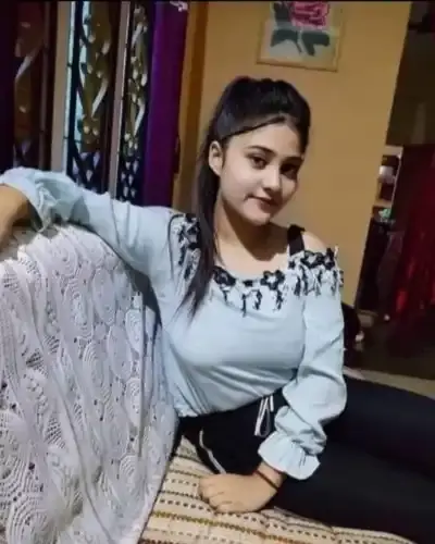Call Girls Service in Madhyamgram